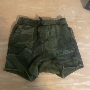 Tea Collection Baby Sweat Shorts (6-9 Months)